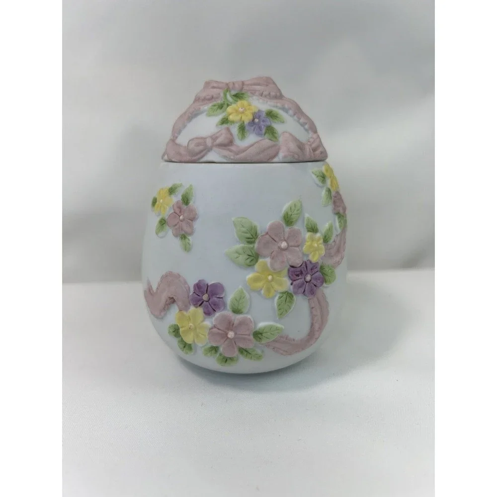 Vtg 1991 Lefton China Porcelain Egg Trinket Box w/Lid Ribbon Floral Hand Painted